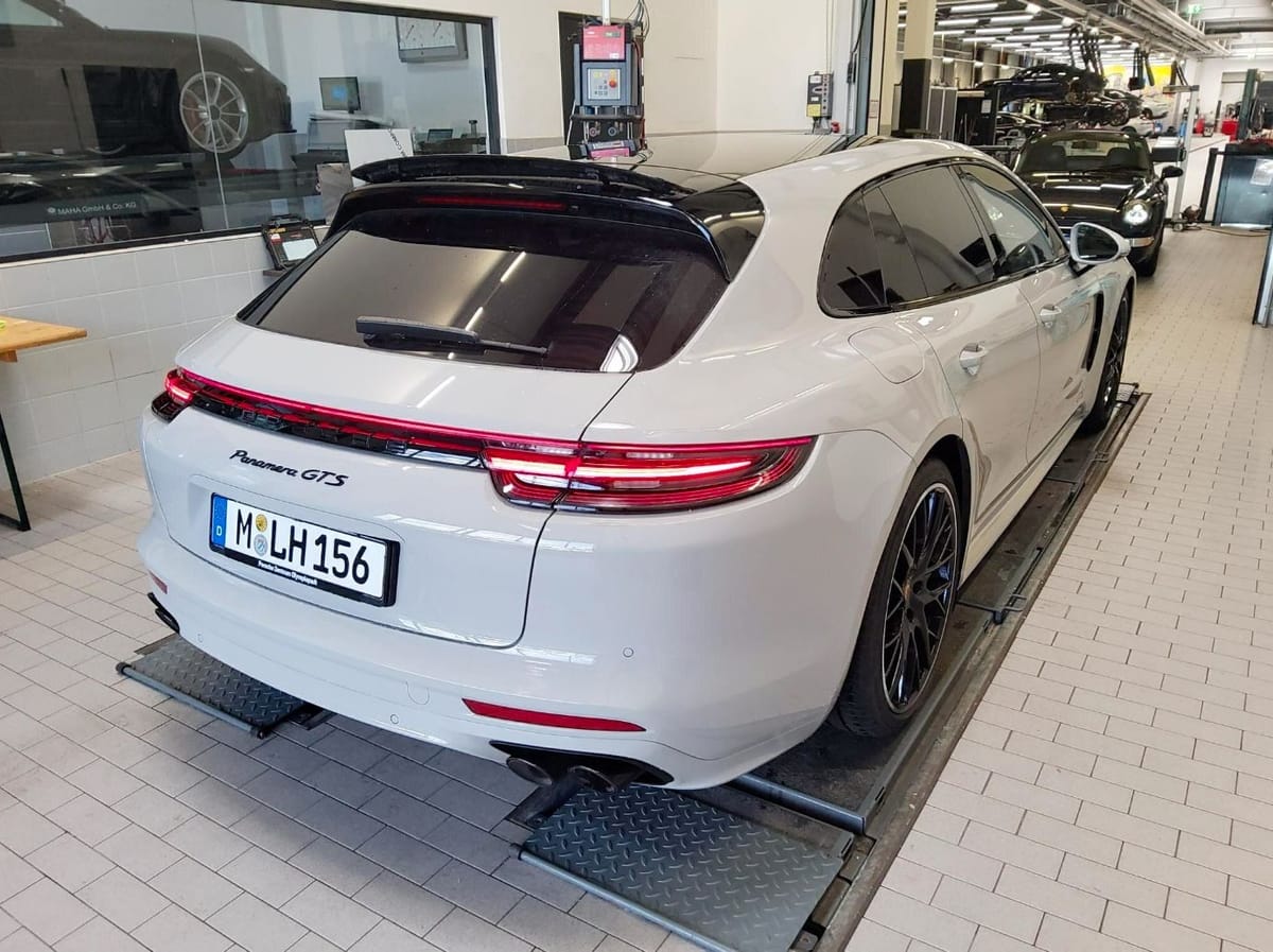 Porsche Panamera GTS ST Burmester HeadUp Carbon ACC Pano foto 6