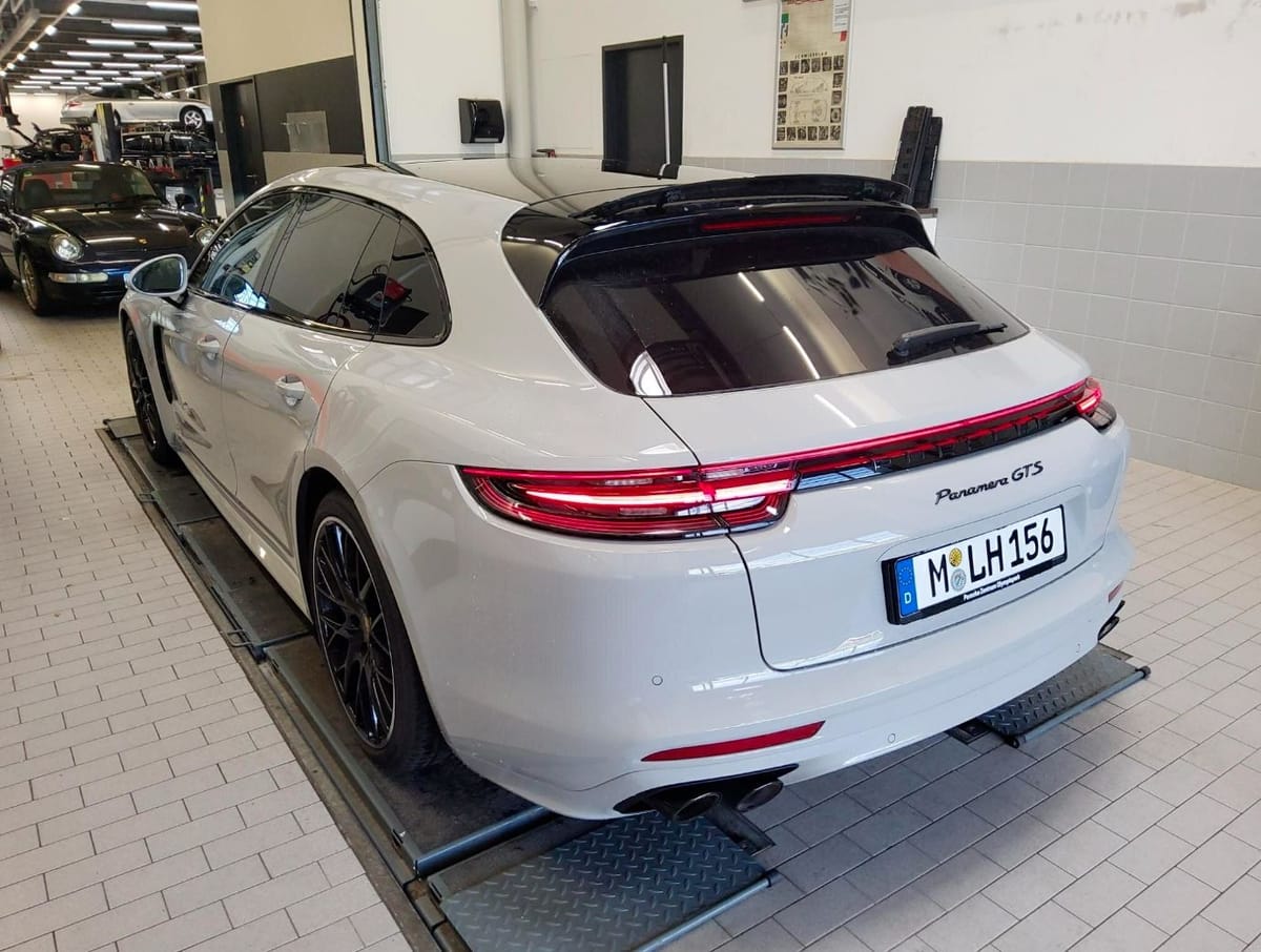 Porsche Panamera GTS ST Burmester HeadUp Carbon ACC Pano foto 7