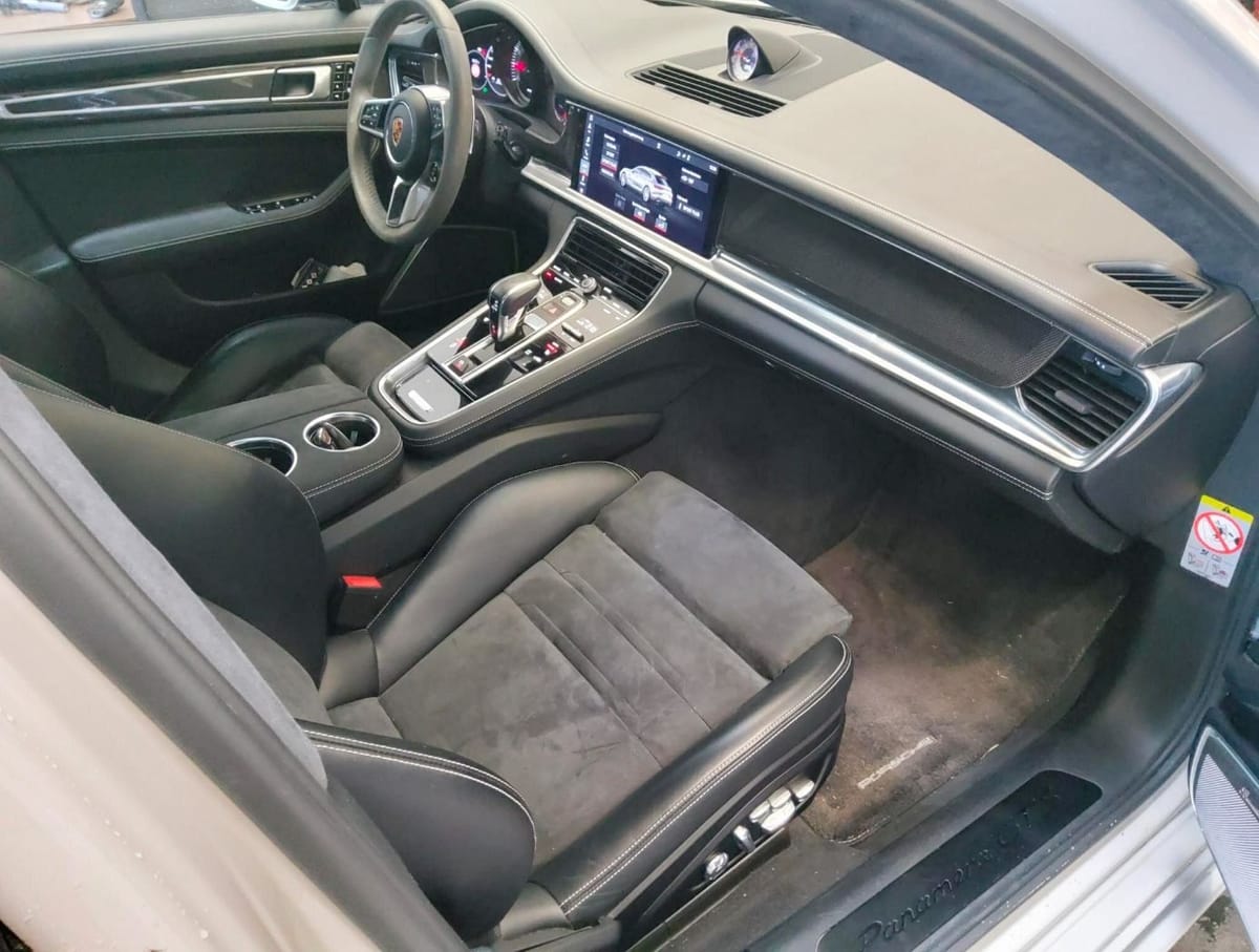 Porsche Panamera GTS ST Burmester HeadUp Carbon ACC Pano foto 8