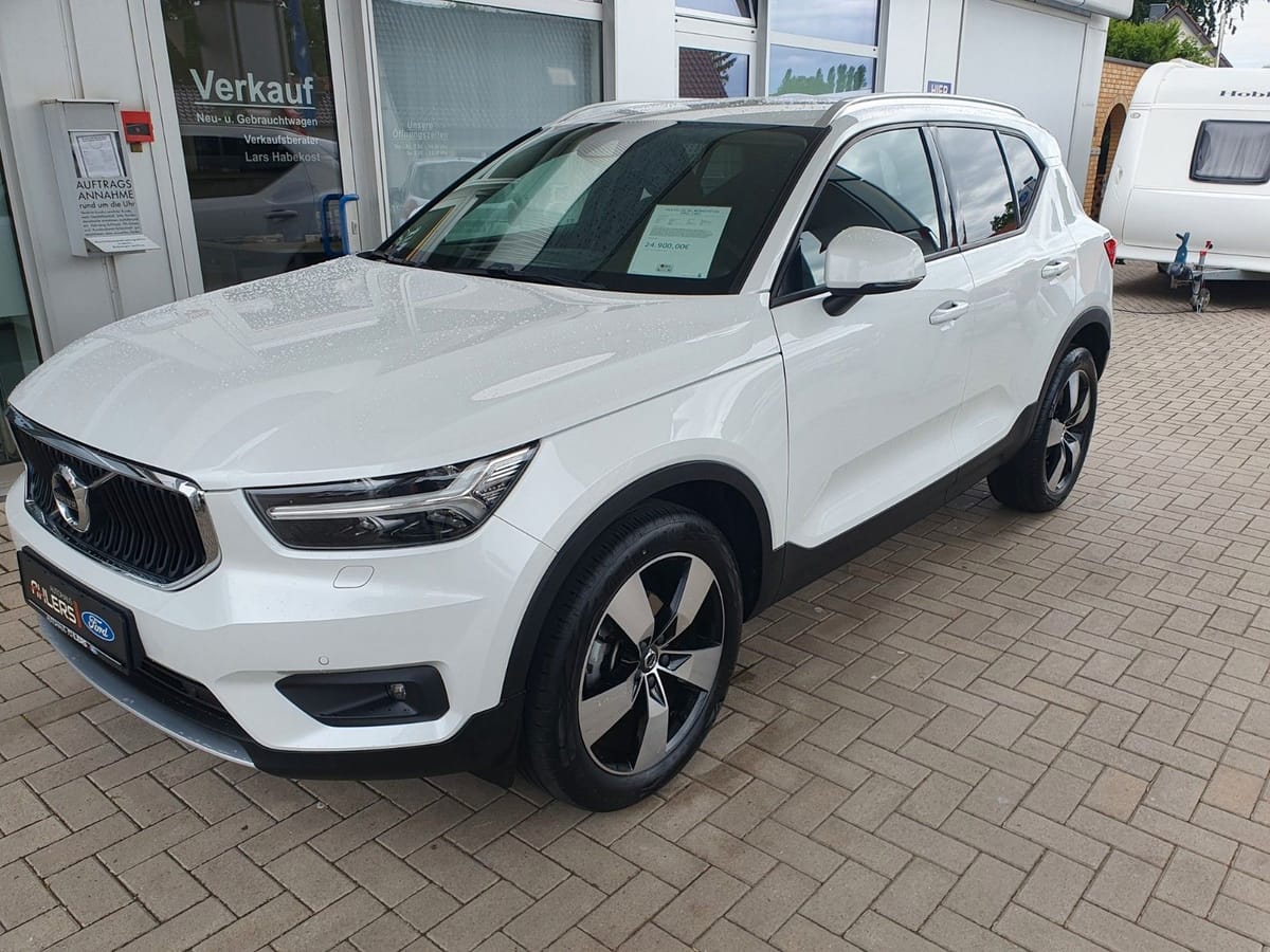 Volvo XC 40 XC40 Momentum Pro 2WD