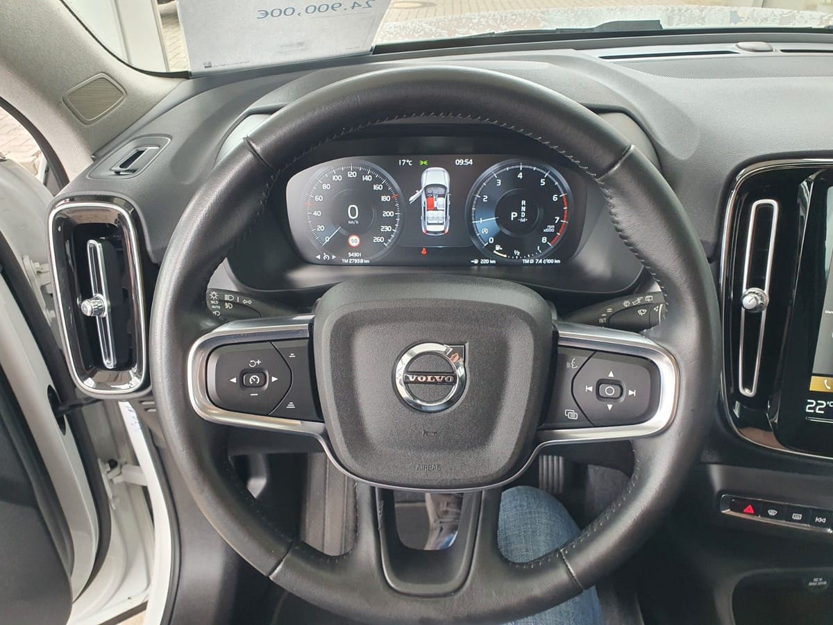 Volvo XC 40 XC40 Momentum Pro 2WD foto 6