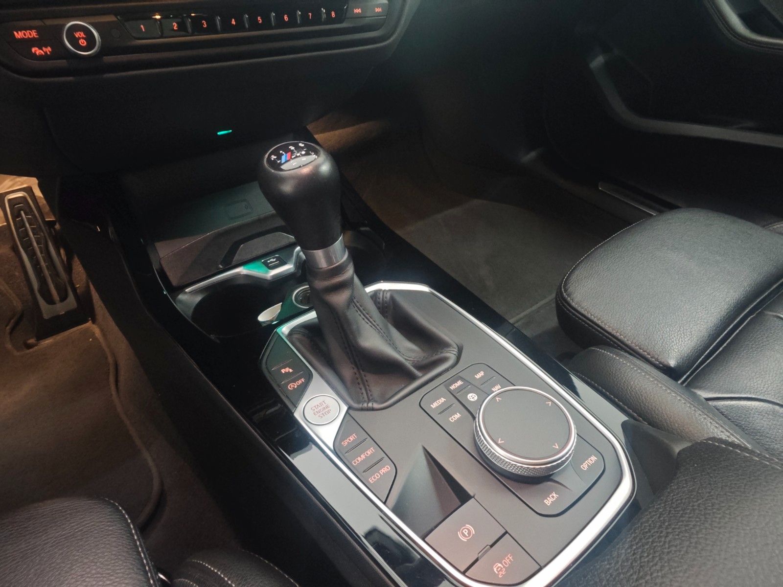 BMW 116 i M Sport Shadow Dakota Leder foto 25