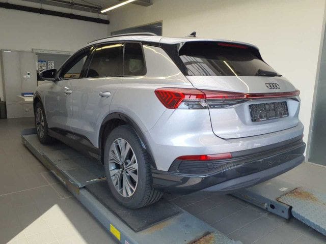 Audi Q4 e-tron 35 ADVANCED LED+NAVI+PDC+SHZ+19"LM foto 3