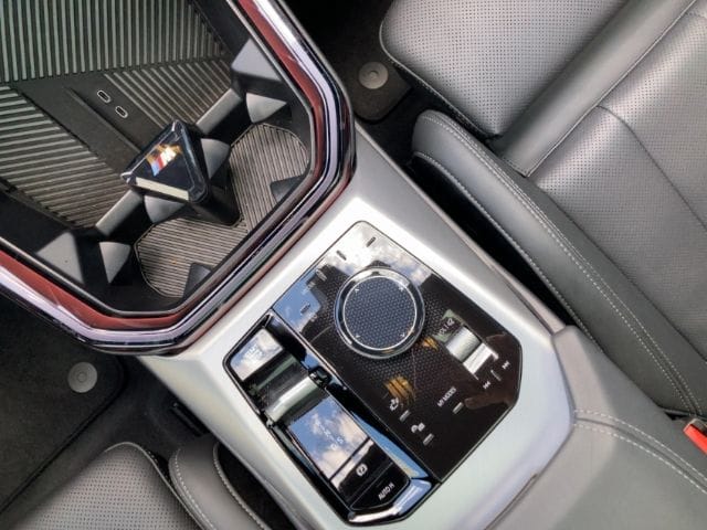 BMW X3 M50 xDrive M-Sport-Pro Pano AHK 21'' Iconic D foto 11