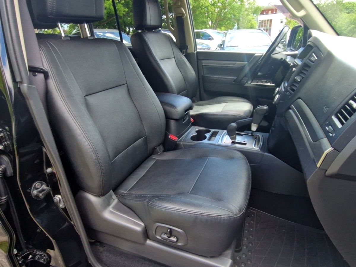 Mitsubishi Pajero 3.2 DI-D Edition 30 (200PS) Allrad/AHK foto 11