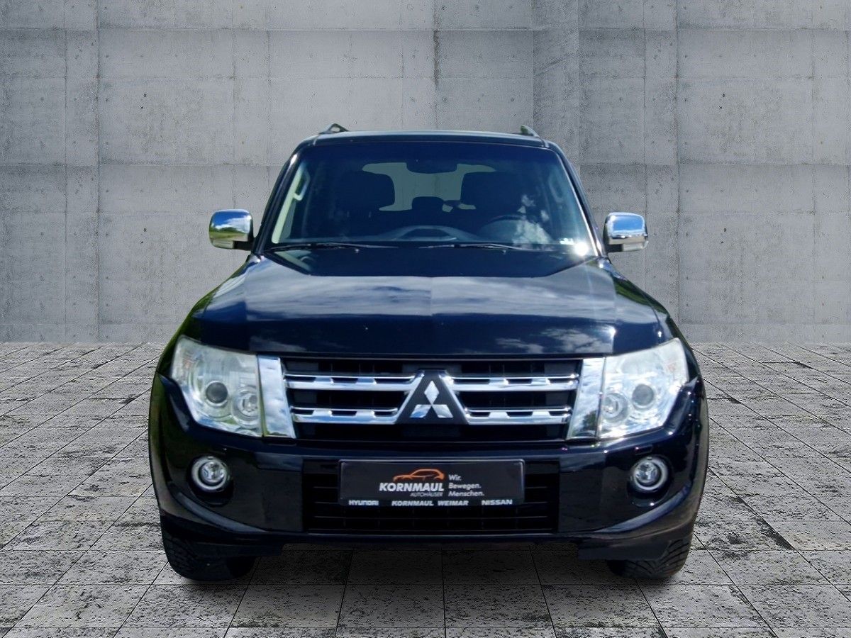 Mitsubishi Pajero 3.2 DI-D Edition 30 (200PS) Allrad/AHK foto 6