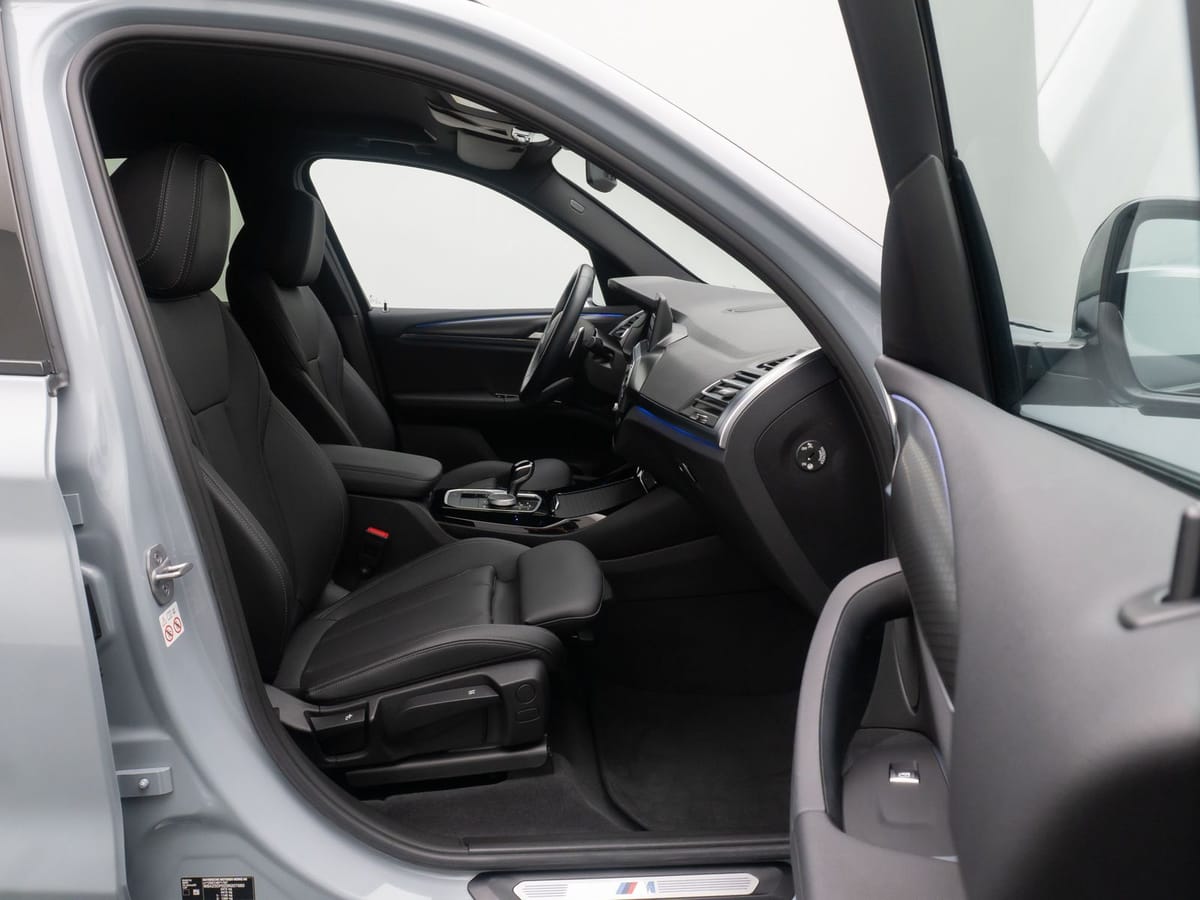 BMW X3 xD20i M Sport Kamera DAB CockPit+ LED 19Zoll foto 24