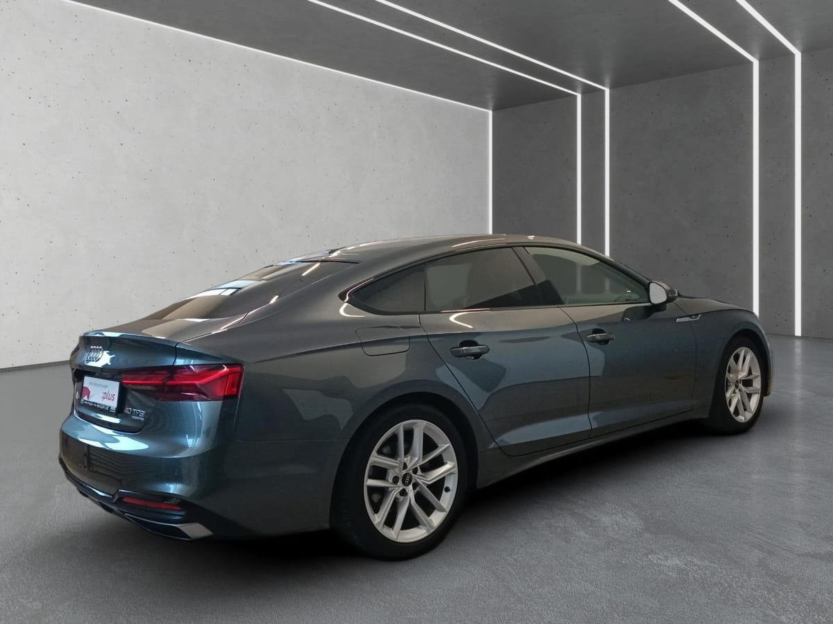 Audi A5 Sportback 40 TFSI qu. S-Line Matrix Navi Lede foto 3