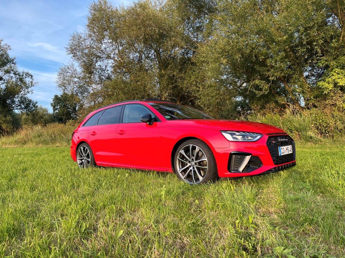 Audi S4 Avant 3.0 TDI quattro Tiptr. AHK PANO HEAD foto 4