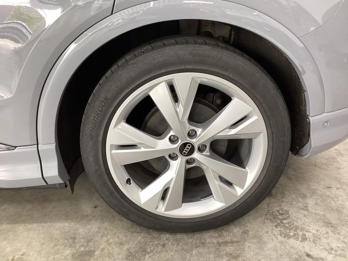 Audi Q4 e-tron S line 35 Sonos RFK ACC Wärmepumpe SHZ foto 9