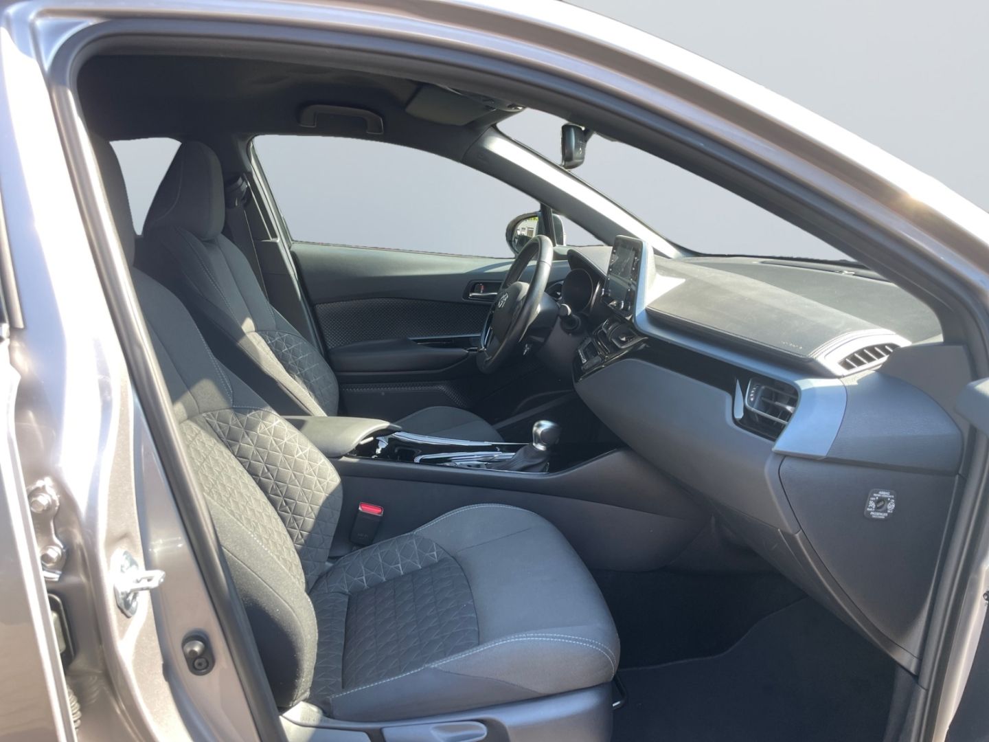 Toyota C-HR 1.8 Hybrid Team D *LED*ACC*CAM*Navi*SHZ*PDC foto 20