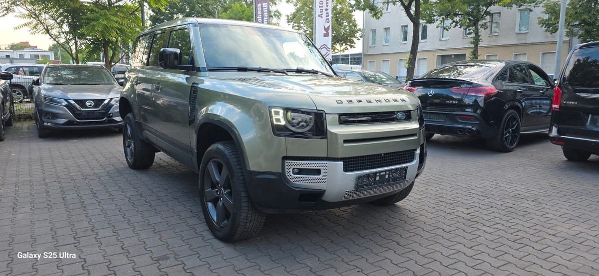 Land Rover Defender 110 3.0d I6mhev X-Dynamic SE 6-Sitzer