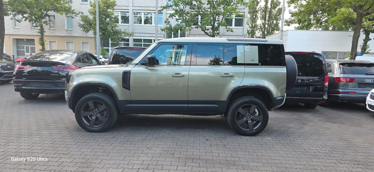 Land Rover Defender 110 3.0d I6mhev X-Dynamic SE  6-Sitzer foto 11
