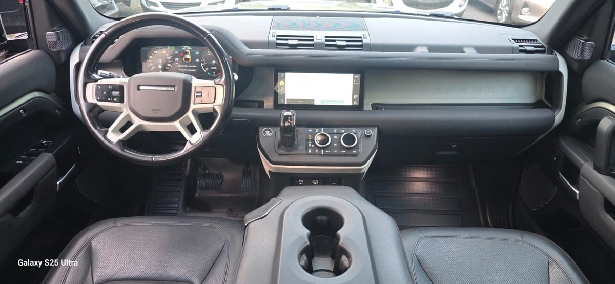 Land Rover Defender 110 3.0d I6mhev X-Dynamic SE  6-Sitzer foto 13