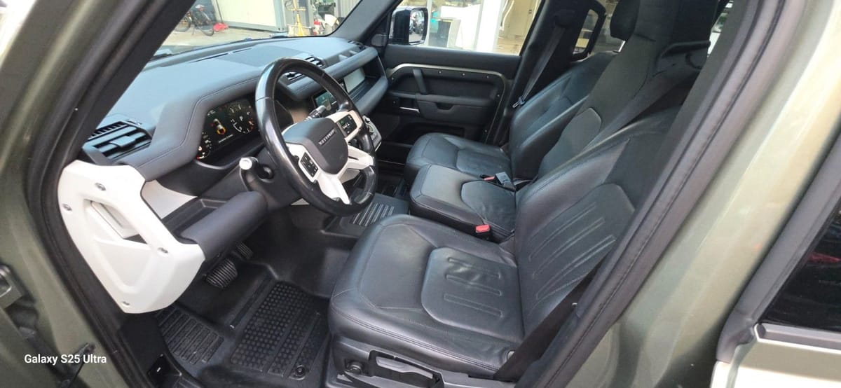 Land Rover Defender 110 3.0d I6mhev X-Dynamic SE  6-Sitzer foto 17