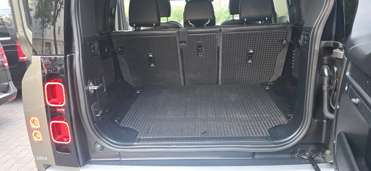 Land Rover Defender 110 3.0d I6mhev X-Dynamic SE  6-Sitzer foto 24