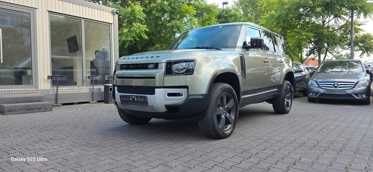 Land Rover Defender 110 3.0d I6mhev X-Dynamic SE  6-Sitzer foto 4