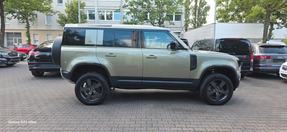 Land Rover Defender 110 3.0d I6mhev X-Dynamic SE  6-Sitzer foto 10