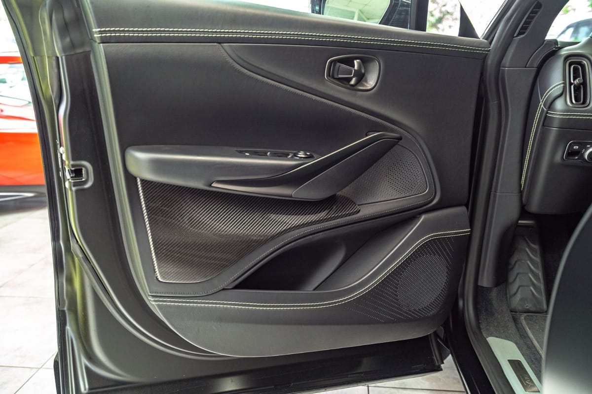 Aston Martin DBX 707*Satinblack*Carbon Ext&Int*ASTON WARRENTY foto 23