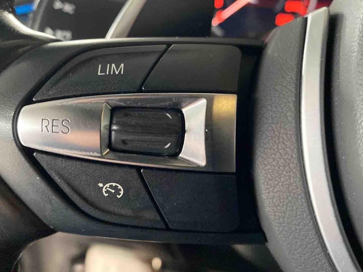 BMW X6 xDRIVE 40D M-SPORT PANO STHZ HuD AHK H&K NAVI foto 13