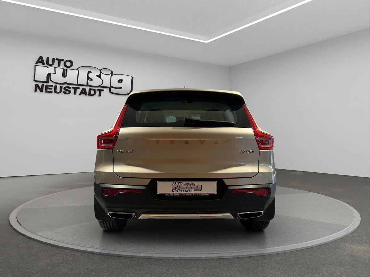 Volvo XC40 Inscription AWD 2.0 Diesel KAT Android Auto foto 4
