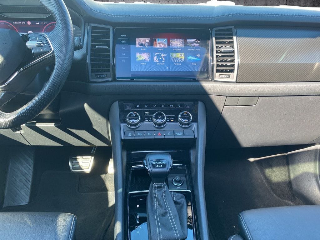 Skoda Kodiaq 2.0 TDI Sportline DSG 4x4 AHK+Pano+Navi foto 13