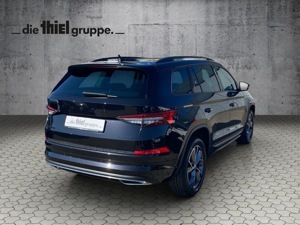 Skoda Kodiaq 2.0 TDI Sportline DSG 4x4 AHK+Pano+Navi foto 4