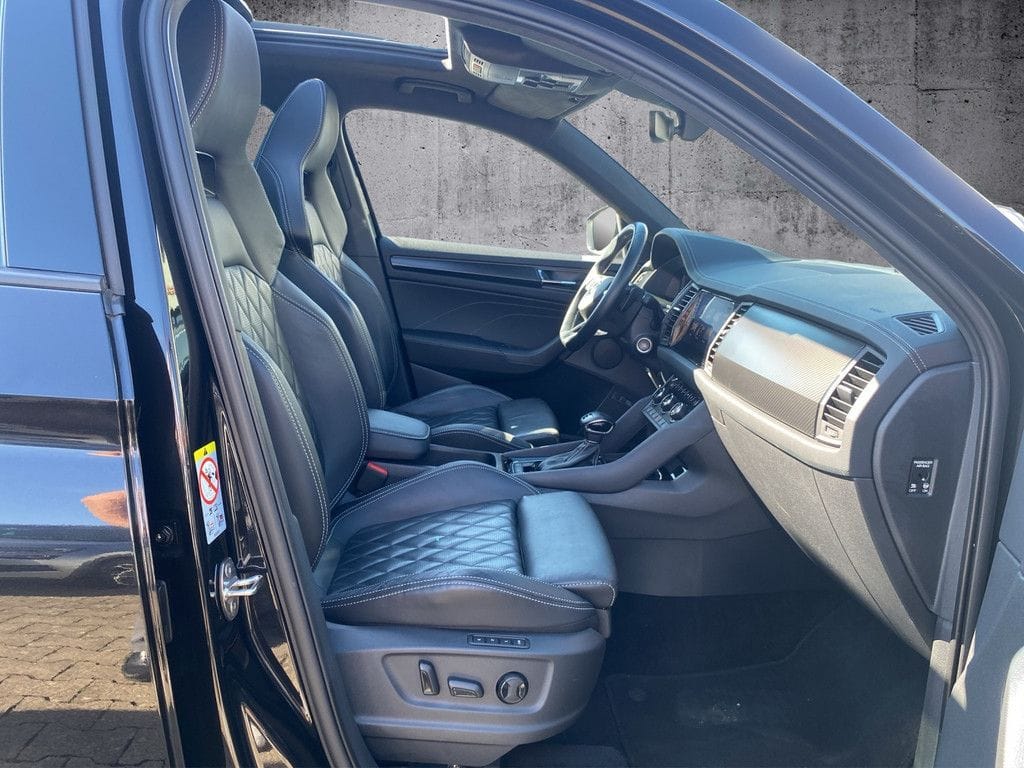 Skoda Kodiaq 2.0 TDI Sportline DSG 4x4 AHK+Pano+Navi foto 9