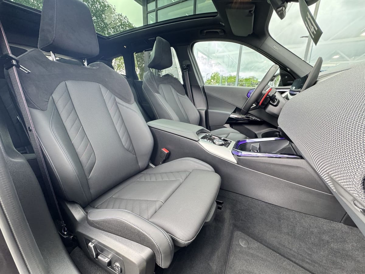 BMW X3 M50 xDrive M Sport Pro 21 AHK PANO StHzg h&k foto 6