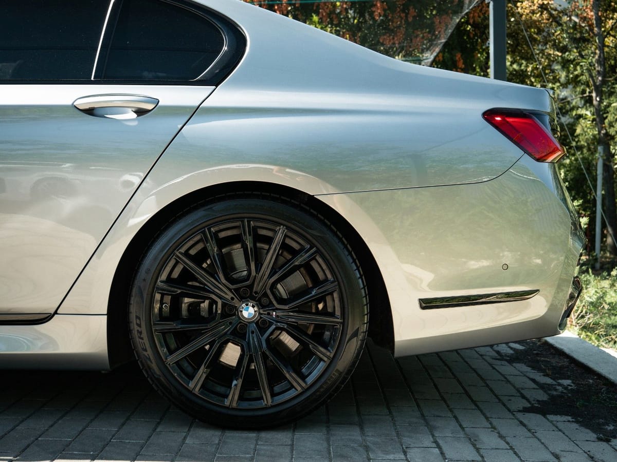 BMW 750i.xD.SOFTCL.GLASDACH.FOND.MASSAGE.4ZONEN.HUD foto 12