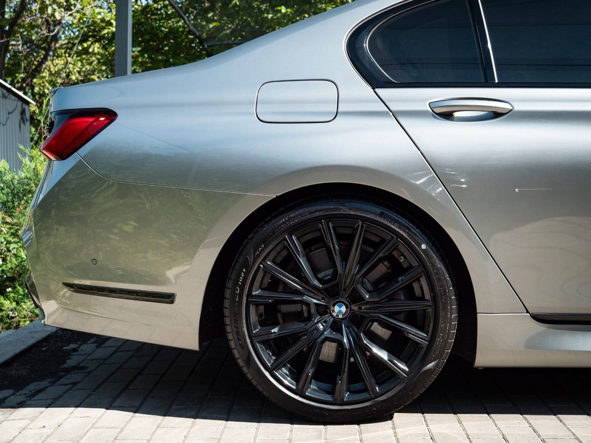 BMW 750i.xD.SOFTCL.GLASDACH.FOND.MASSAGE.4ZONEN.HUD foto 13
