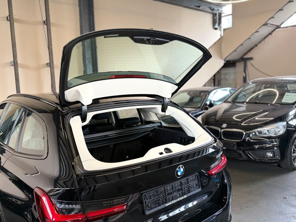 BMW 320i Touring Neues Model Whitescreen Led foto 8