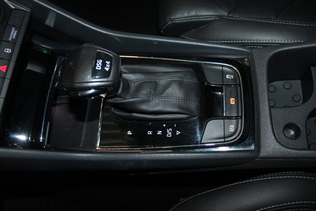 Skoda Kodiaq DSG 4x4 SOLEIL LED AHK LEDER ACC STDHZ foto 25