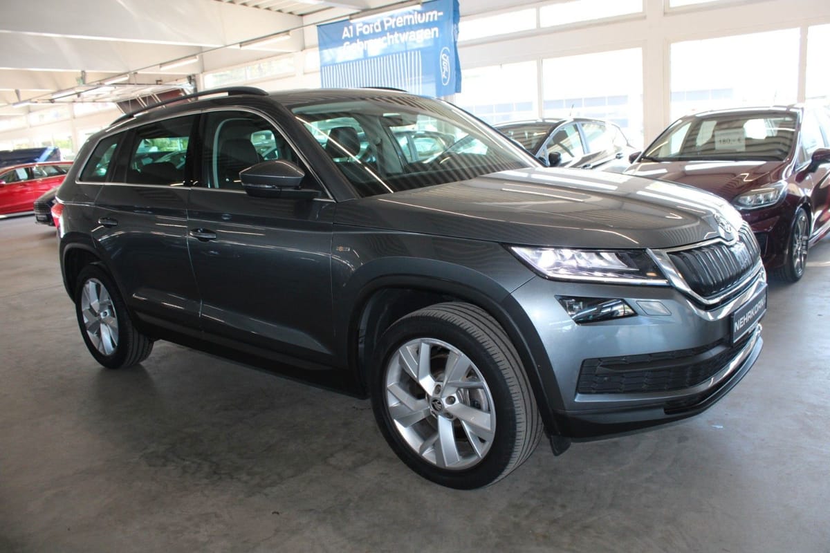 Skoda Kodiaq DSG 4x4 SOLEIL LED AHK LEDER ACC STDHZ foto 7