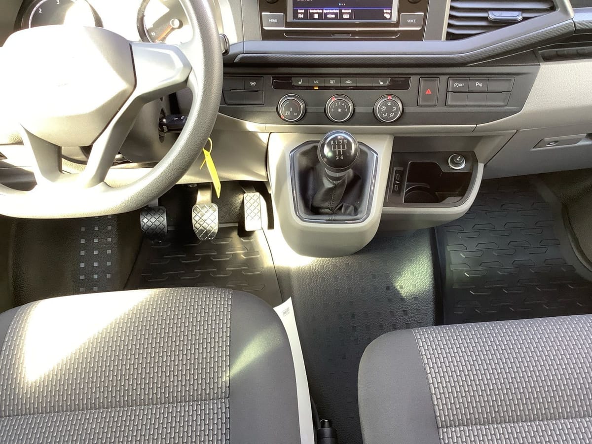 Volkswagen T6.1 Kombi 2.0 TDI AHK Klima 9 Sitze SHZ PDC foto 11