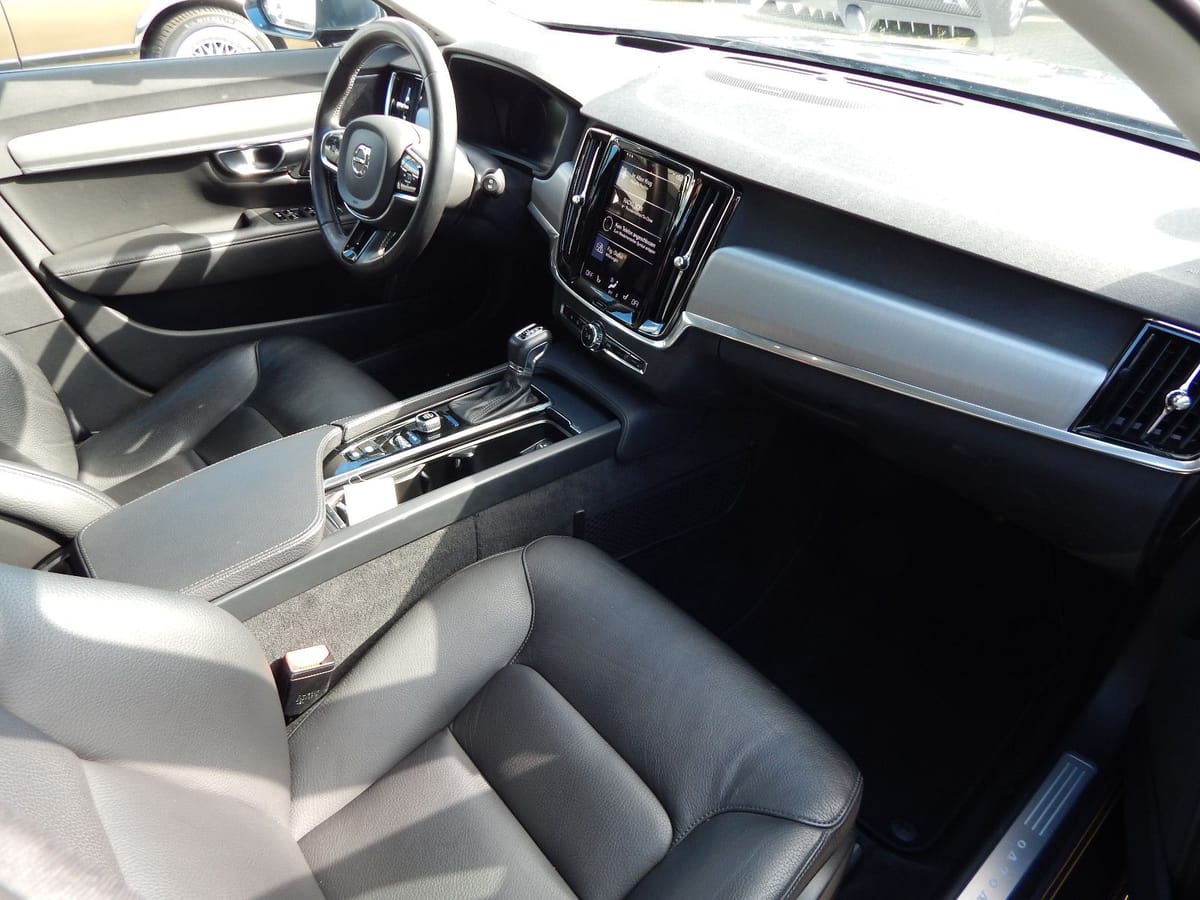 Volvo V90 T5 Momentum Pro 1.Hand~PANO~HUD~LEDER~KAMERA foto 17