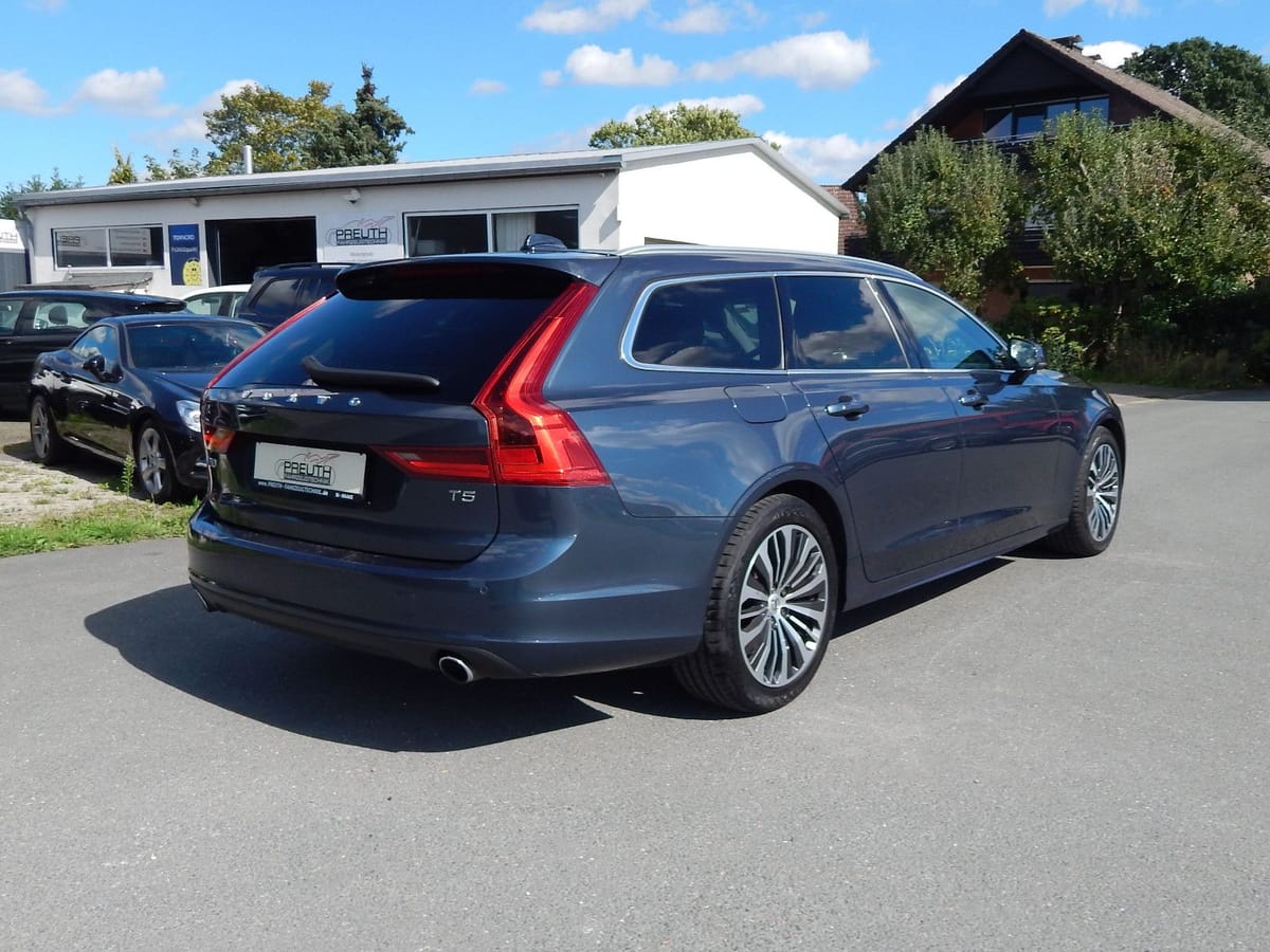 Volvo V90 T5 Momentum Pro 1.Hand~PANO~HUD~LEDER~KAMERA foto 8