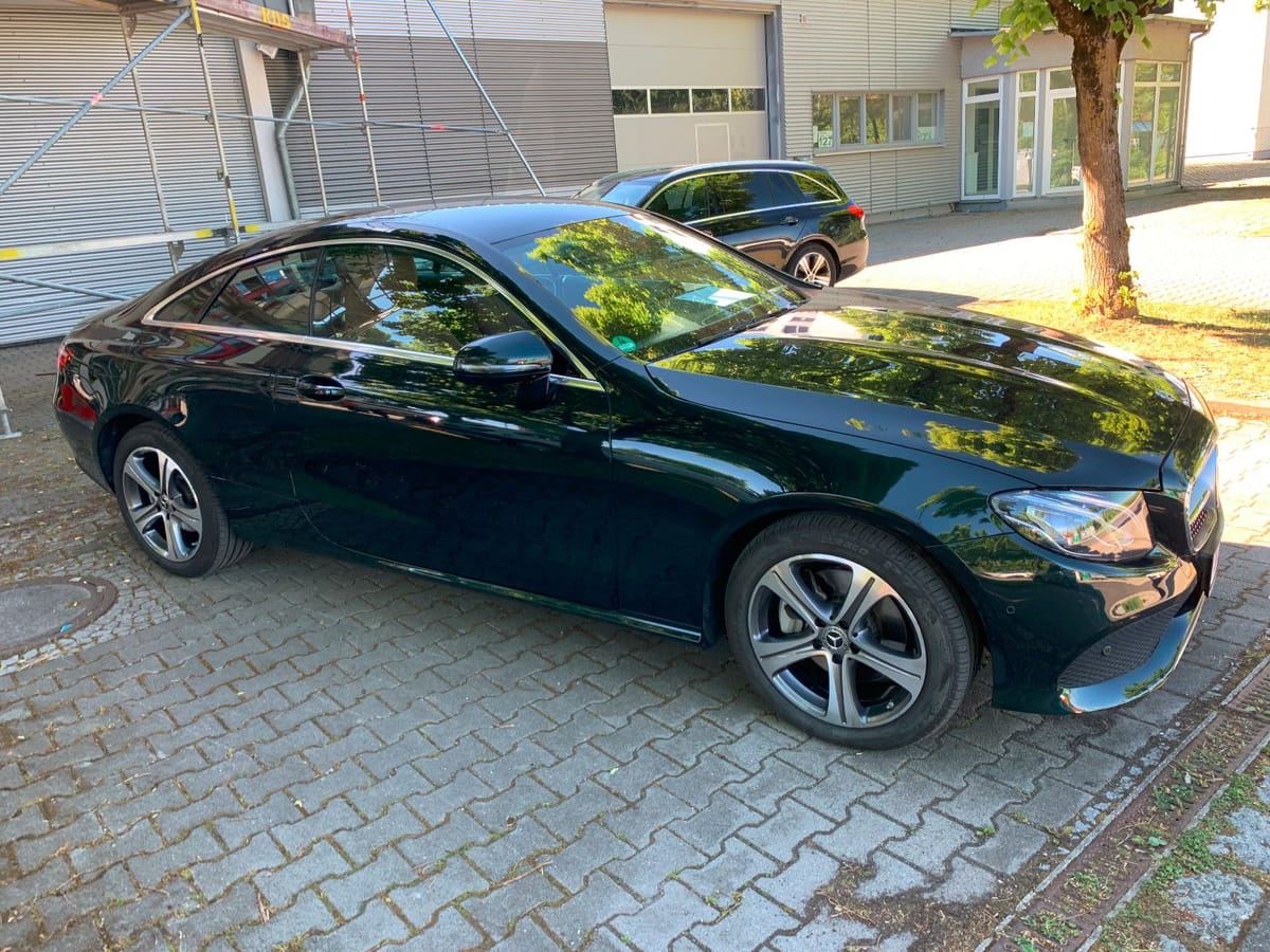 Mercedes-Benz E 200 4M Coupe Avantgarde 1.Hand