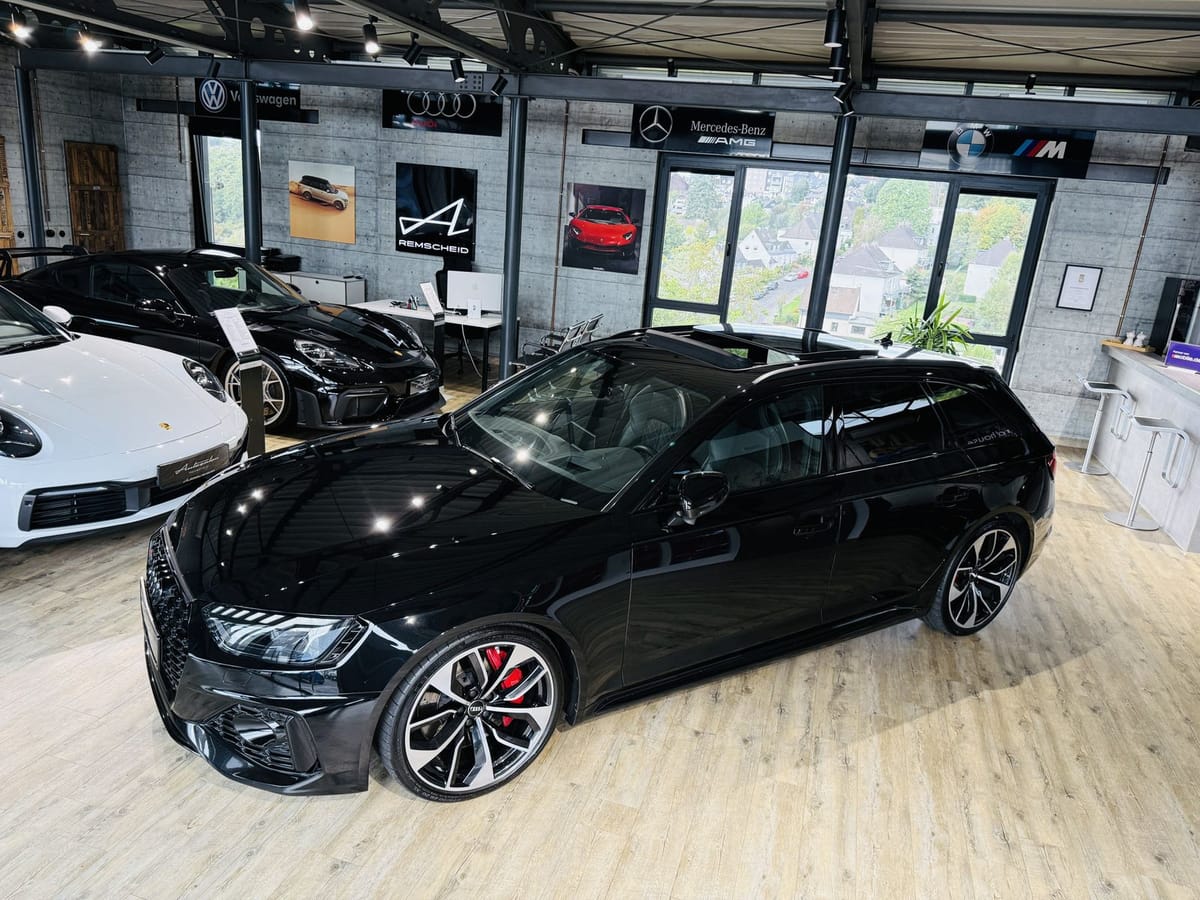 Audi RS4 2.9 TFSI quattro*PANO*ACC*B&O*MASSAGE*HUD* foto 2