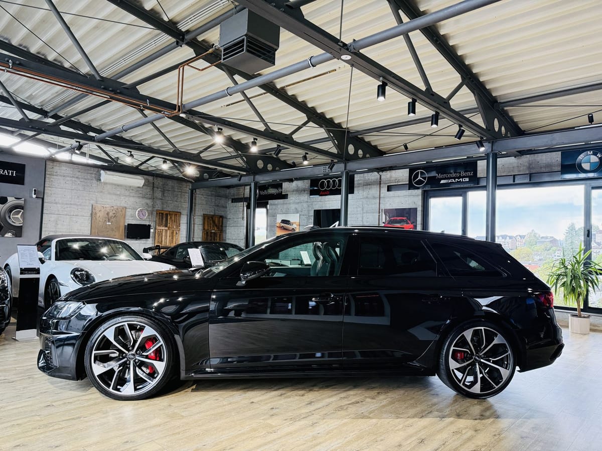 Audi RS4 2.9 TFSI quattro*PANO*ACC*B&O*MASSAGE*HUD* foto 3