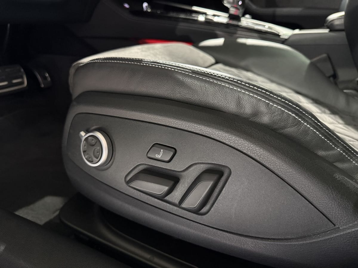 Audi RS4 2.9 TFSI quattro*PANO*ACC*B&O*MASSAGE*HUD* foto 24