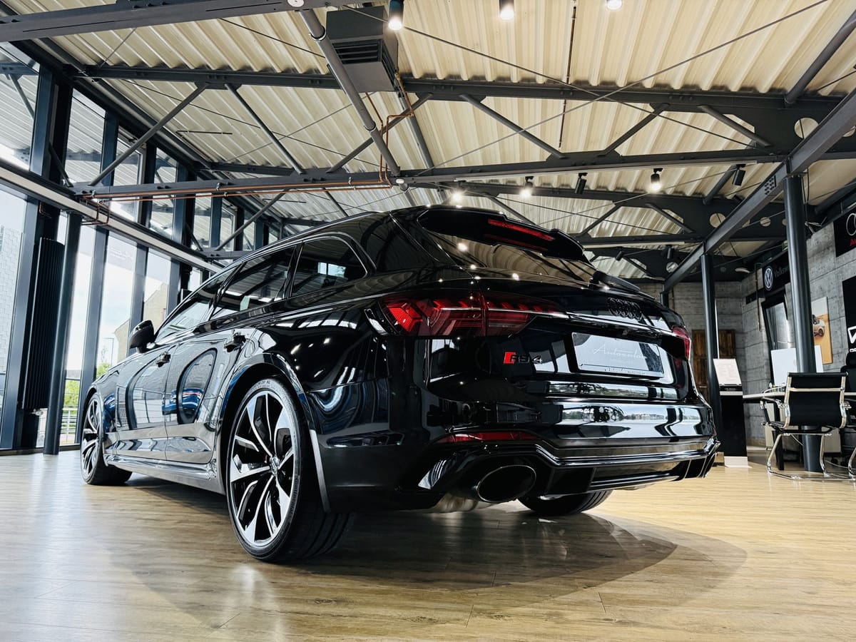 Audi RS4 2.9 TFSI quattro*PANO*ACC*B&O*MASSAGE*HUD* foto 5