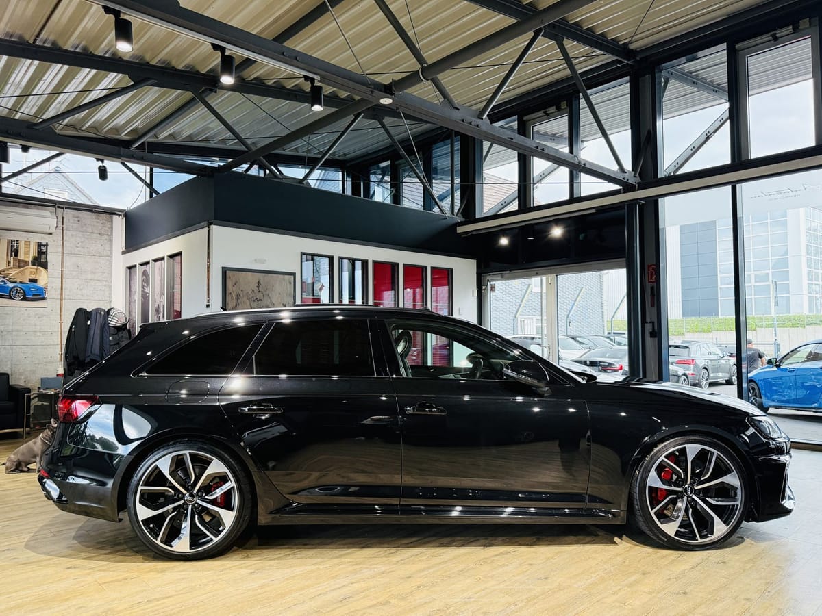 Audi RS4 2.9 TFSI quattro*PANO*ACC*B&O*MASSAGE*HUD* foto 8