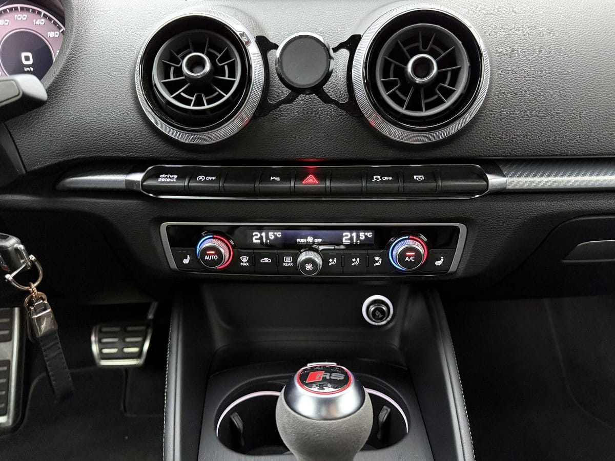 Audi RS3 Lim. 2.5 TFSI quattro B&O SHZ NO OPF foto 13