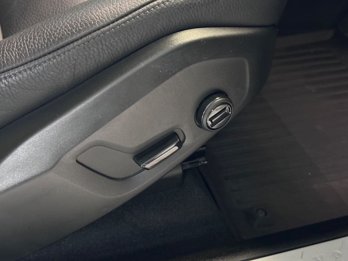 Volvo XC60 Momentum 2WD LED BLIS LEDER NAVI RFK WINTE foto 15