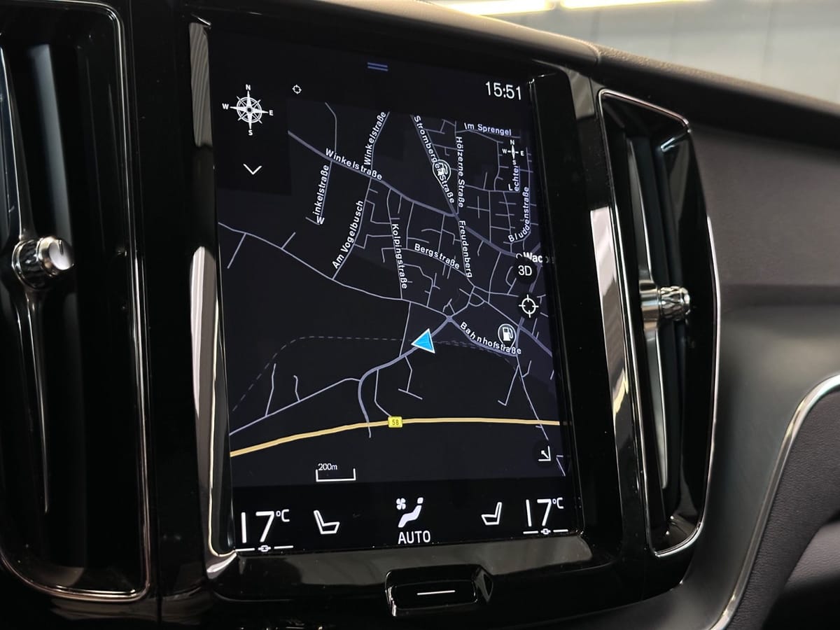 Volvo XC60 Momentum 2WD LED BLIS LEDER NAVI RFK WINTE foto 20
