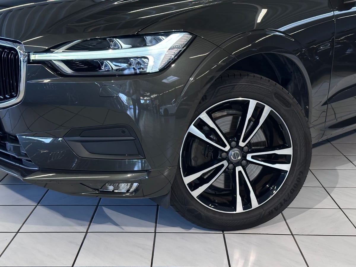 Volvo XC60 Momentum 2WD LED BLIS LEDER NAVI RFK WINTE foto 5