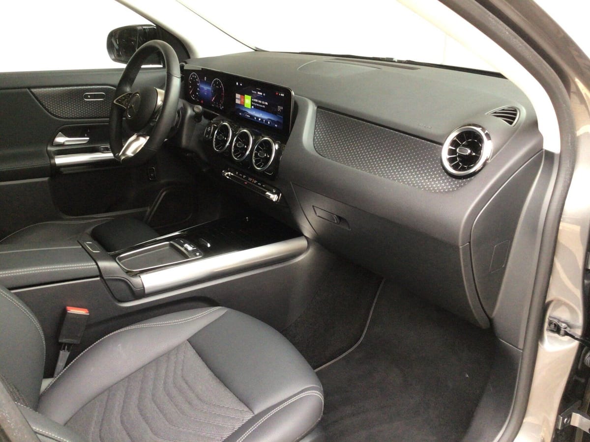 Mercedes-Benz GLA 220 d 4M Progressive Advanced AHK Night Totw foto 11