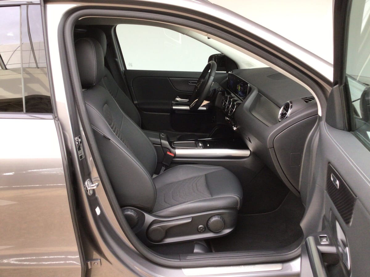 Mercedes-Benz GLA 220 d 4M Progressive Advanced AHK Night Totw foto 10