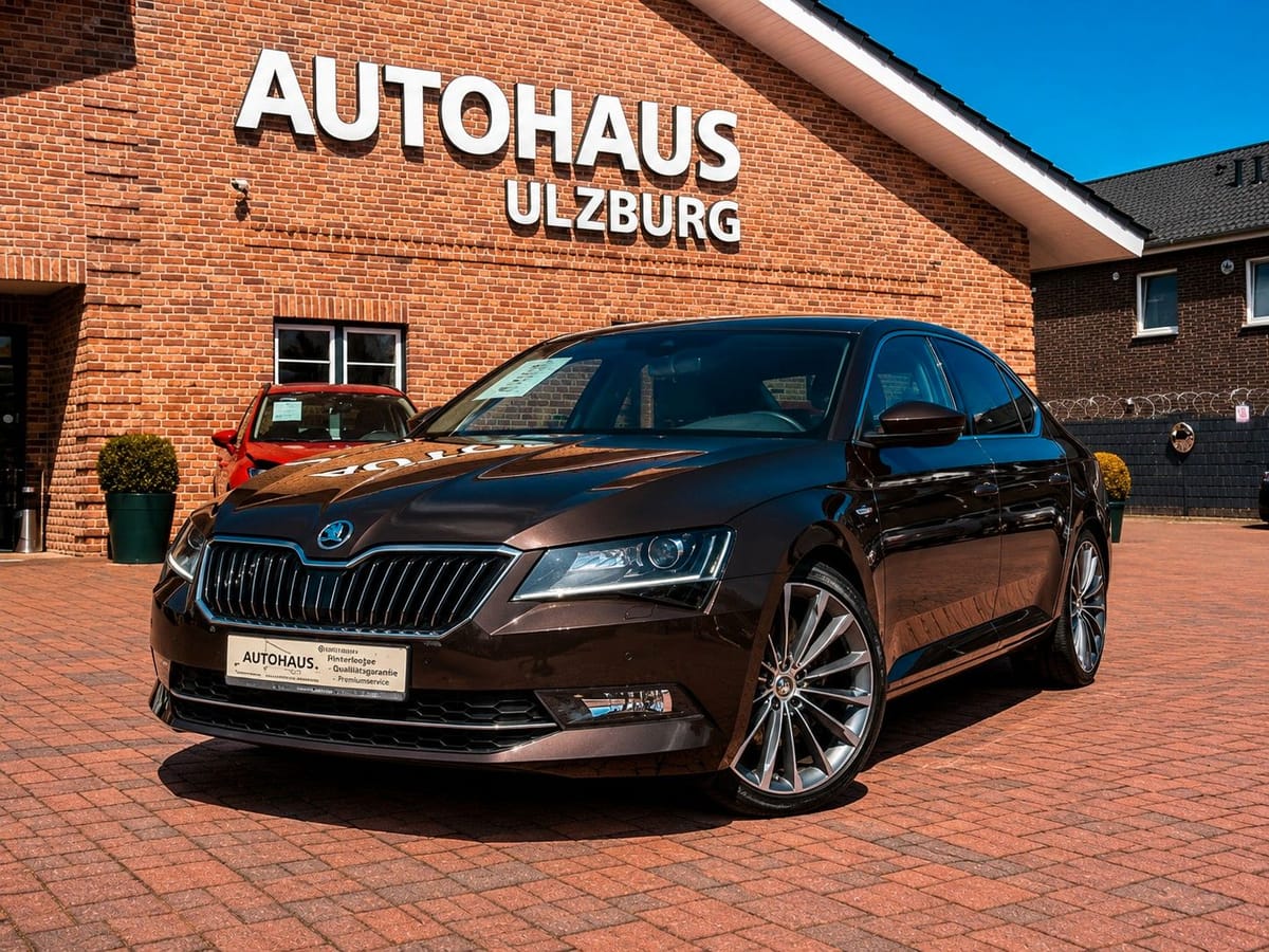 Skoda Superb Lim. 2.0 TDI DSG L&K 4x4 Leder Navi Kame foto 2